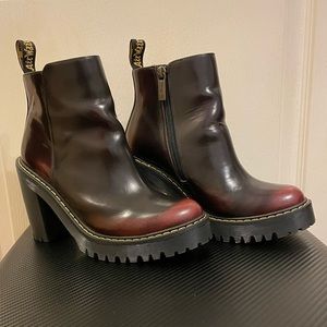 DR MARTENS MAGDALENA BOOT SZ 6
